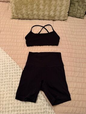 Free Spirit Black Athletic High-Waist Bike Shorts and Strappy Sports Bra Set